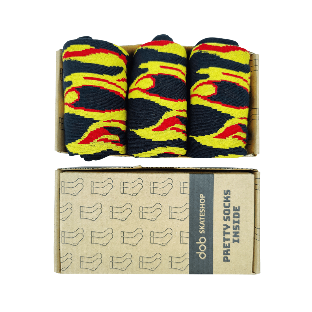 Teen & women's Aurora Flames Socks Yellow - Image 4