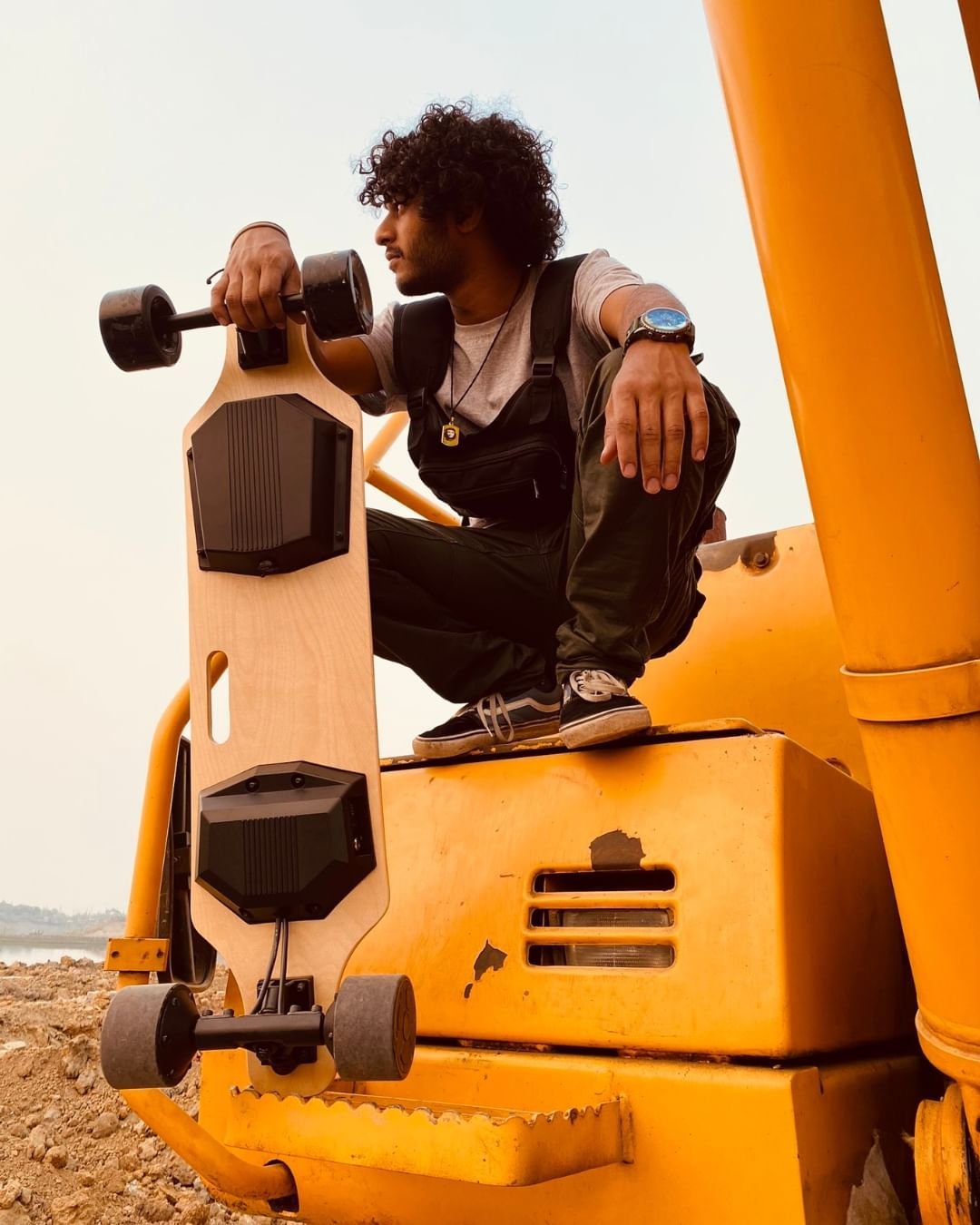 Dual Motor Electric Skateboard - Image 3